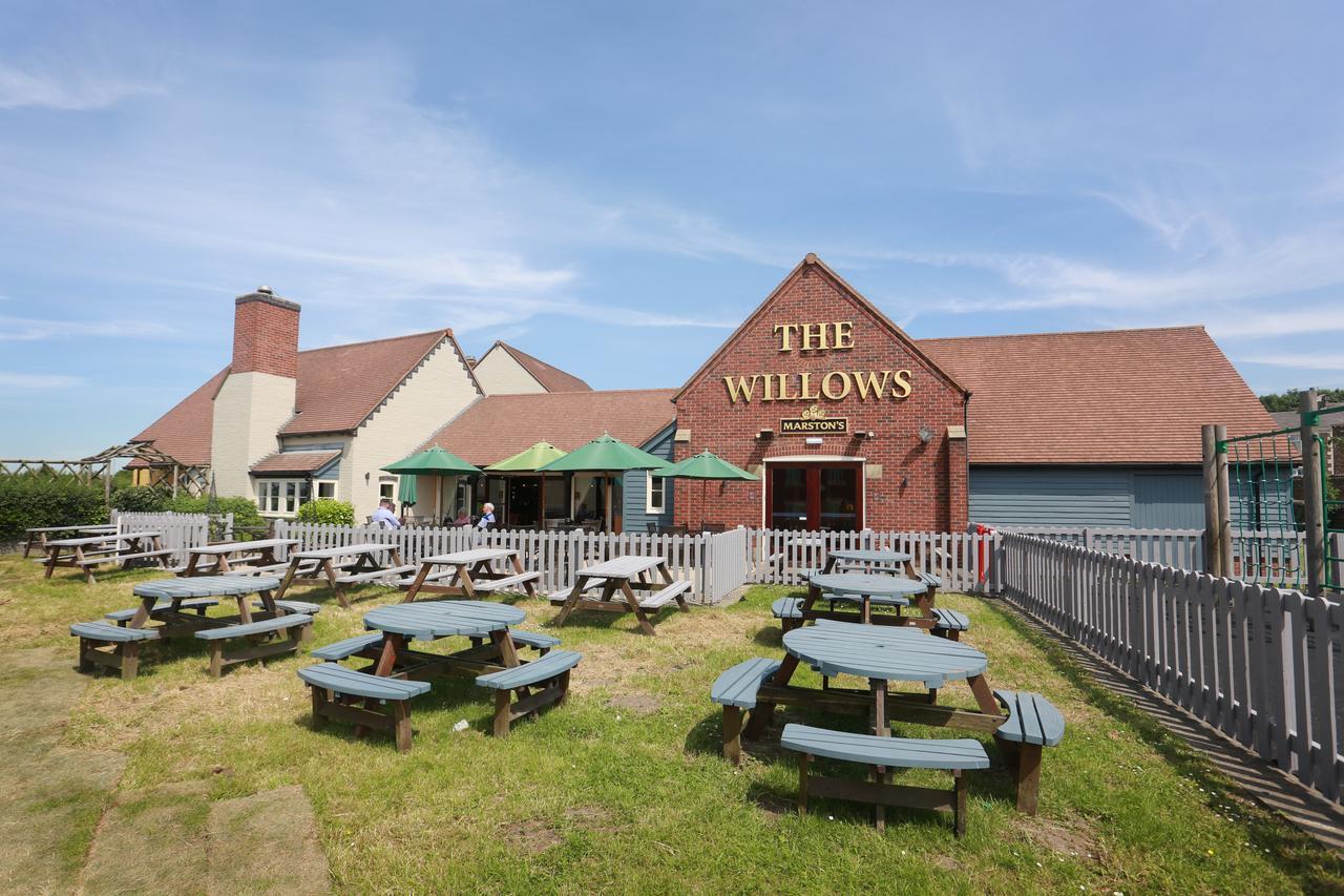 Willows, Blackburn By Marston'S Inn Экстерьер фото